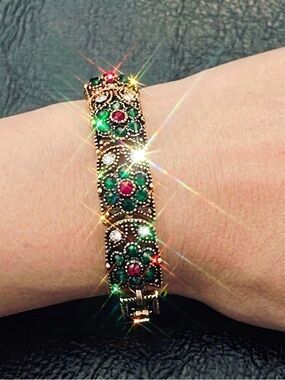 Makkah New shiny sequin rhinestone bracelet Made in Makkah Saudi Arabia  Crystal